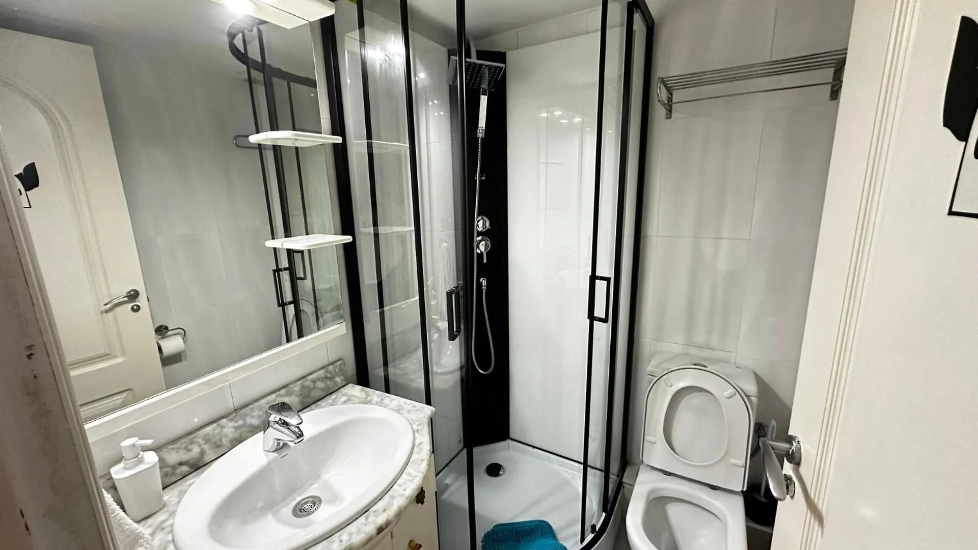 Calabria Rooms Barcelona Spain